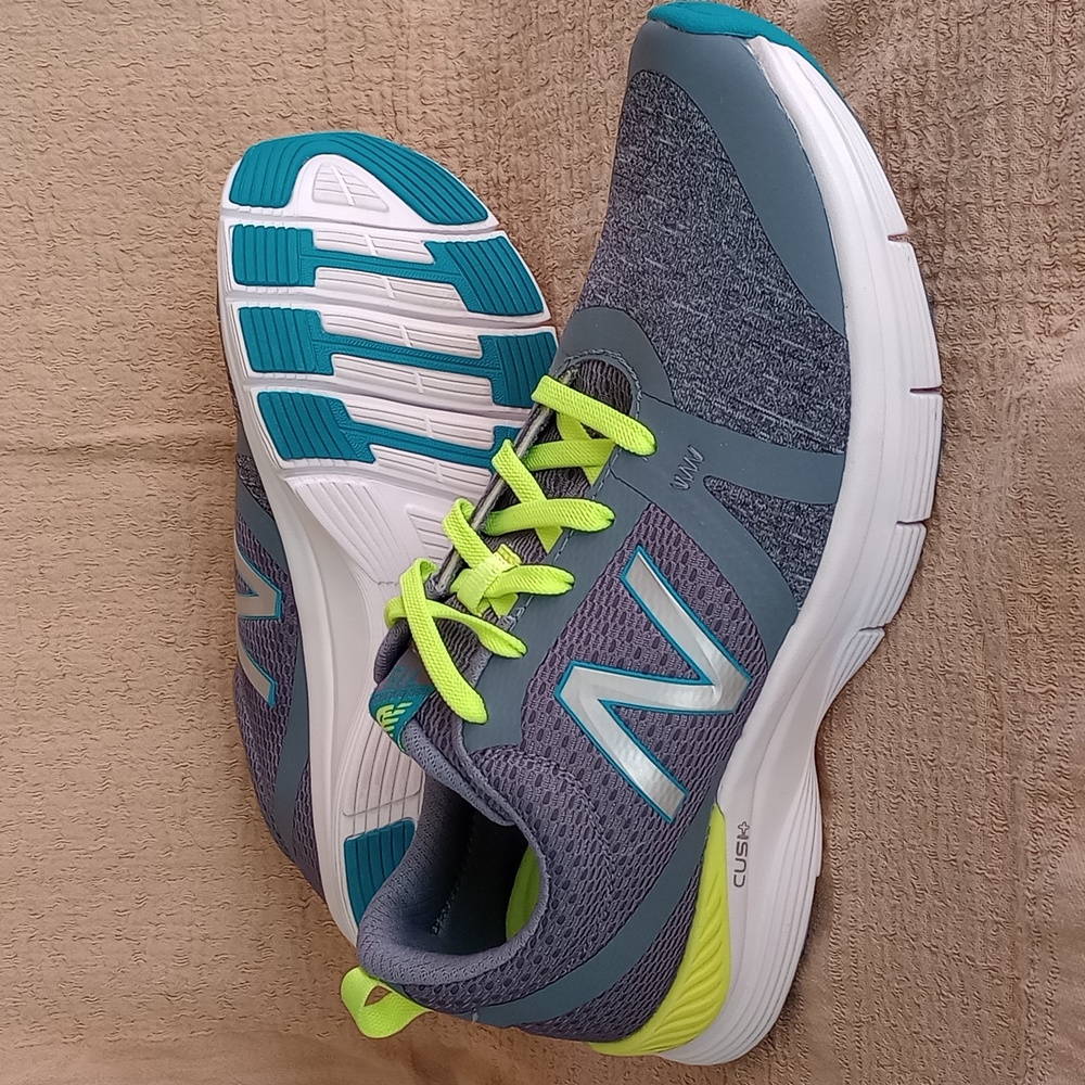New Balance 715 Cross Trainers Womens 11